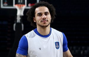 Resmileşti, Shane Larkin Türk Vatandaşı oldu!