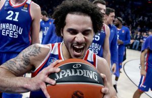 Anadolu Efes'in yıldızı Shane Larkin'in belgeseli yayınlandı (Tr Altyazılı)